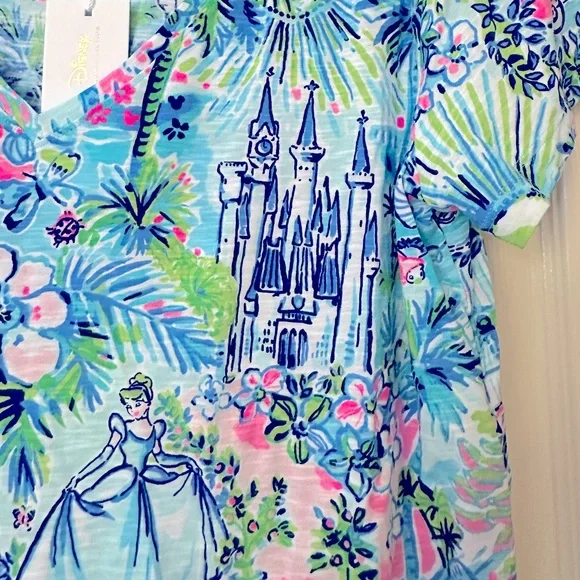 NWT Cinderella Lilly Pulitzer x Disney Parks Etta Tee Limited Edition Size Large - Picture 12 of 14